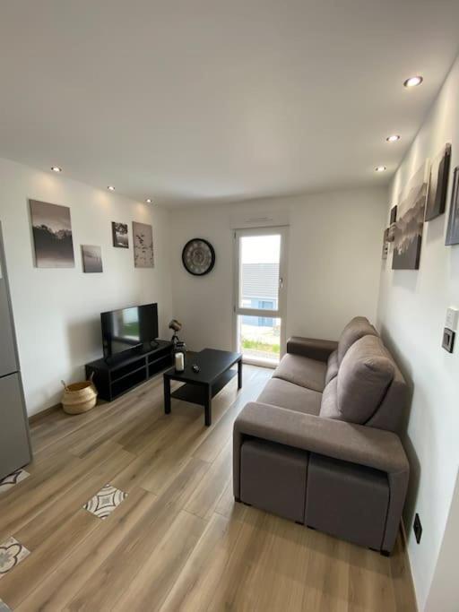 Appartement Climatise Charmes  Zewnętrze zdjęcie